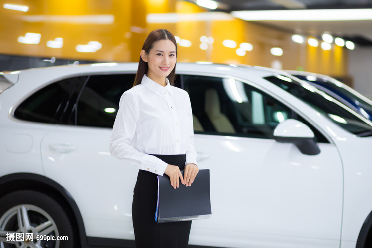 汽車(chē)銷(xiāo)售商務(wù)女性